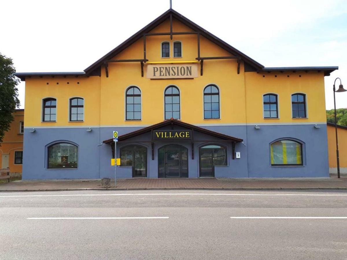 Pension Village ナウムブルク エクステリア 写真